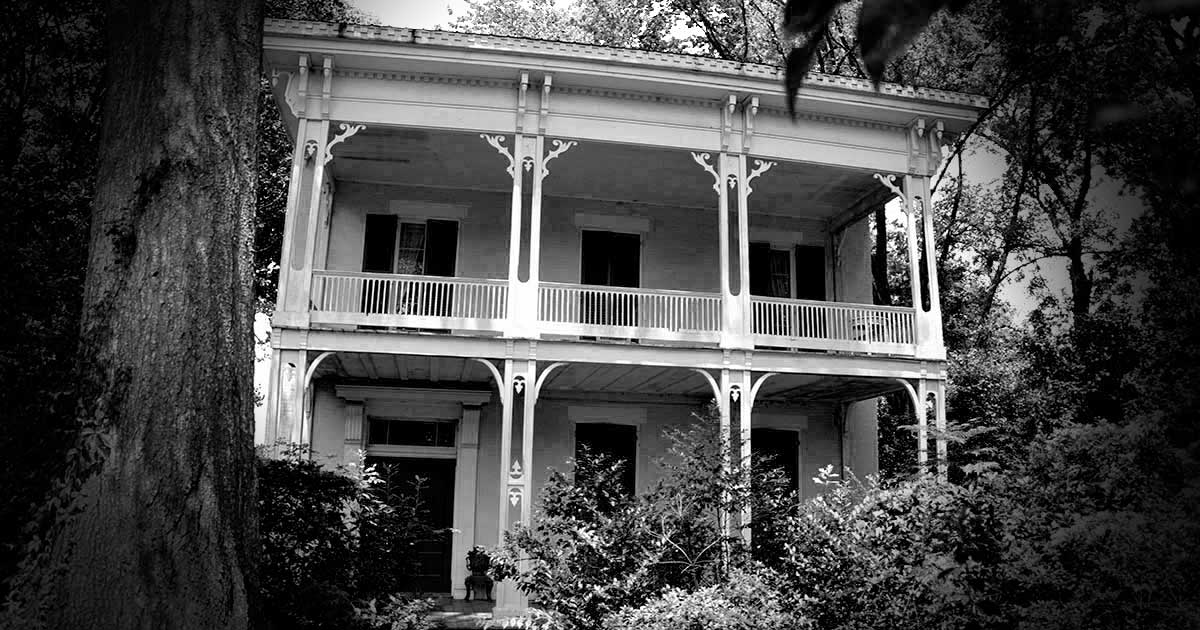 20 of America's Creepiest Homes You Can Actually Visit