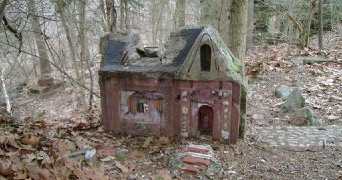 creepy connecticut